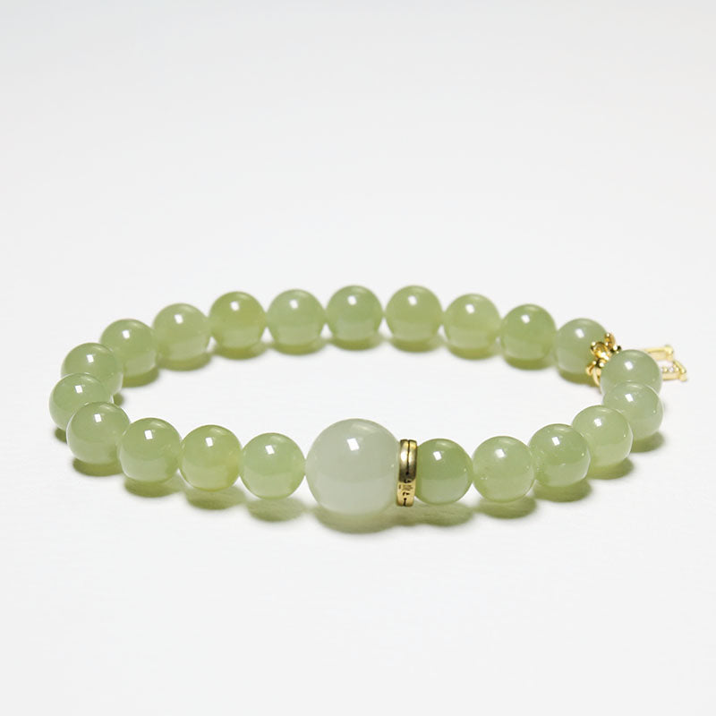 Wood Energy - Personalised Grape Green Hetian Jade Bracelet with Zodiac Sign & Name Initial