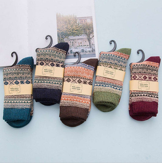 Autumn Winter Women Men's Socks Thicken Sheep's Wool Socks Warm Retro Style Colorful Ethnic Style Fashion Breathable Man Socks