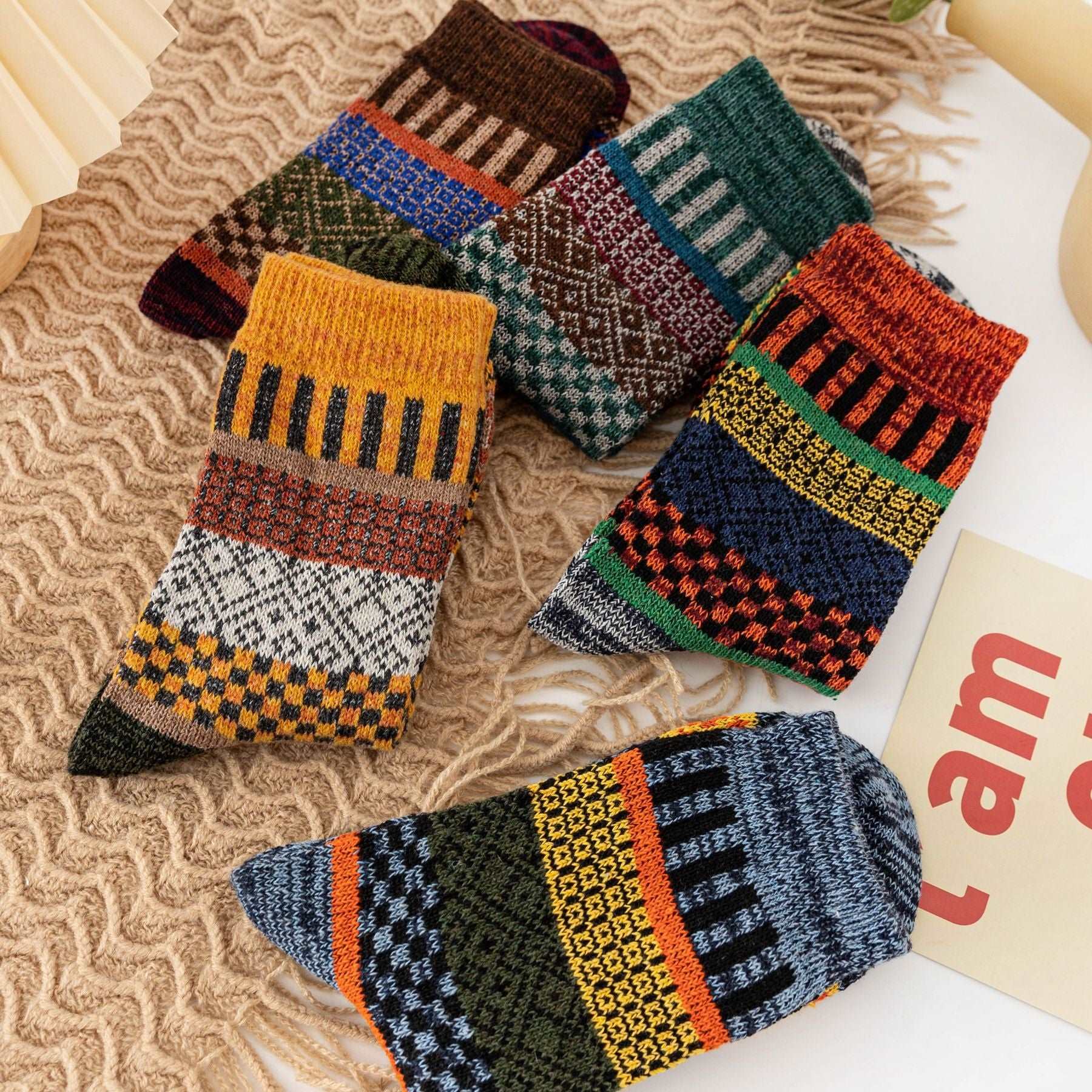 Unisex Mixed Color Socks Thick Knit Cozy Socks Winter Warm Crew Socks for Women and Men 5 Packs