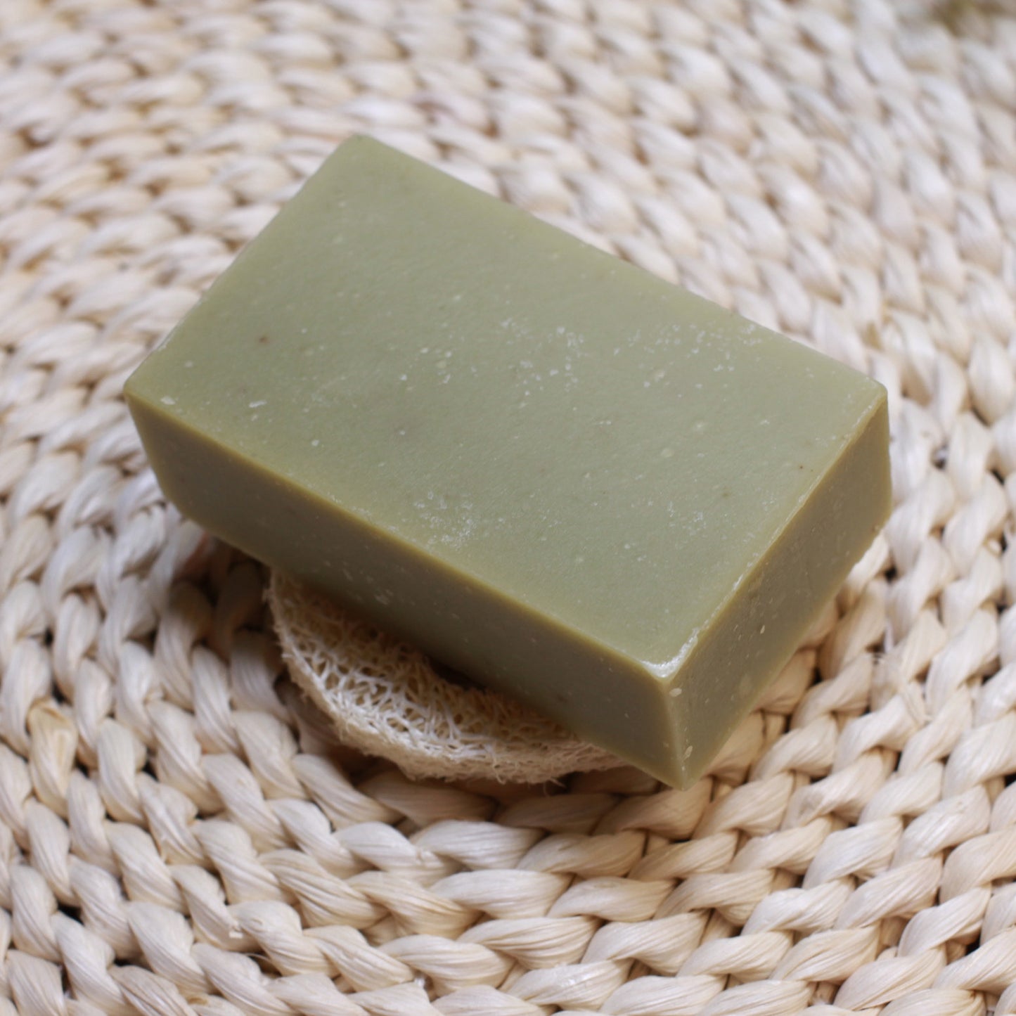 Handmade Melissa Spirulina Cold Process Soap for Skin Brighten Face Cleaning